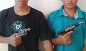 Menores armados próximo a um colégio o delegado suspeita que podem ter participação com roubo de celulares, mas ele negaram.