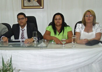 Duas mulheres ocupam a 1ª e 2ª Secretaria respectivamente.