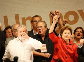 Dirceu quando em liberdade ao lado de Lula e Dilma