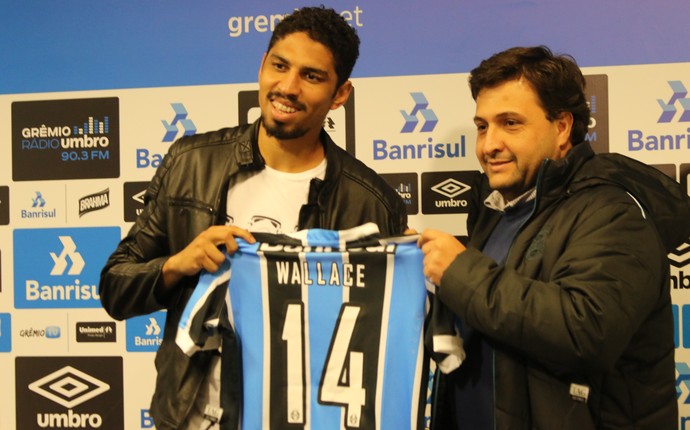 wallace apresentado no Gremio