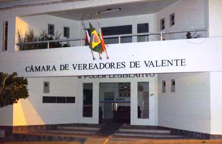 Valente I – ‘Crise institucional’ entre a Câmara, Prefeitura e vereadores da oposição movimenta a política do município